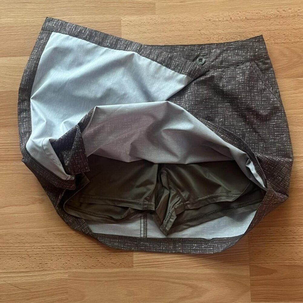 🏕 Brown Athletic Gorpcore Utility Skort – Size XS 🏕